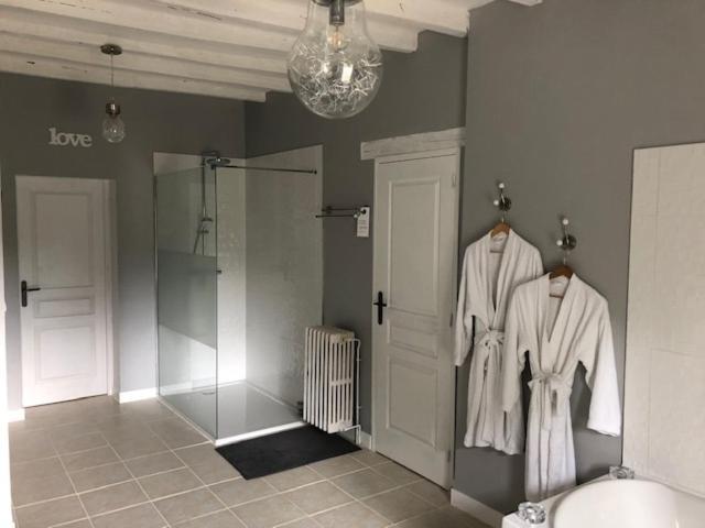 Suite Romantique Clere-les-Pins Exterior photo